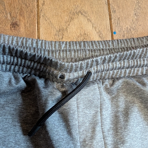 Boys Cozecore  Light Gray Straight Leg Joggers Size XL 14-16 - Picture 3 of 4